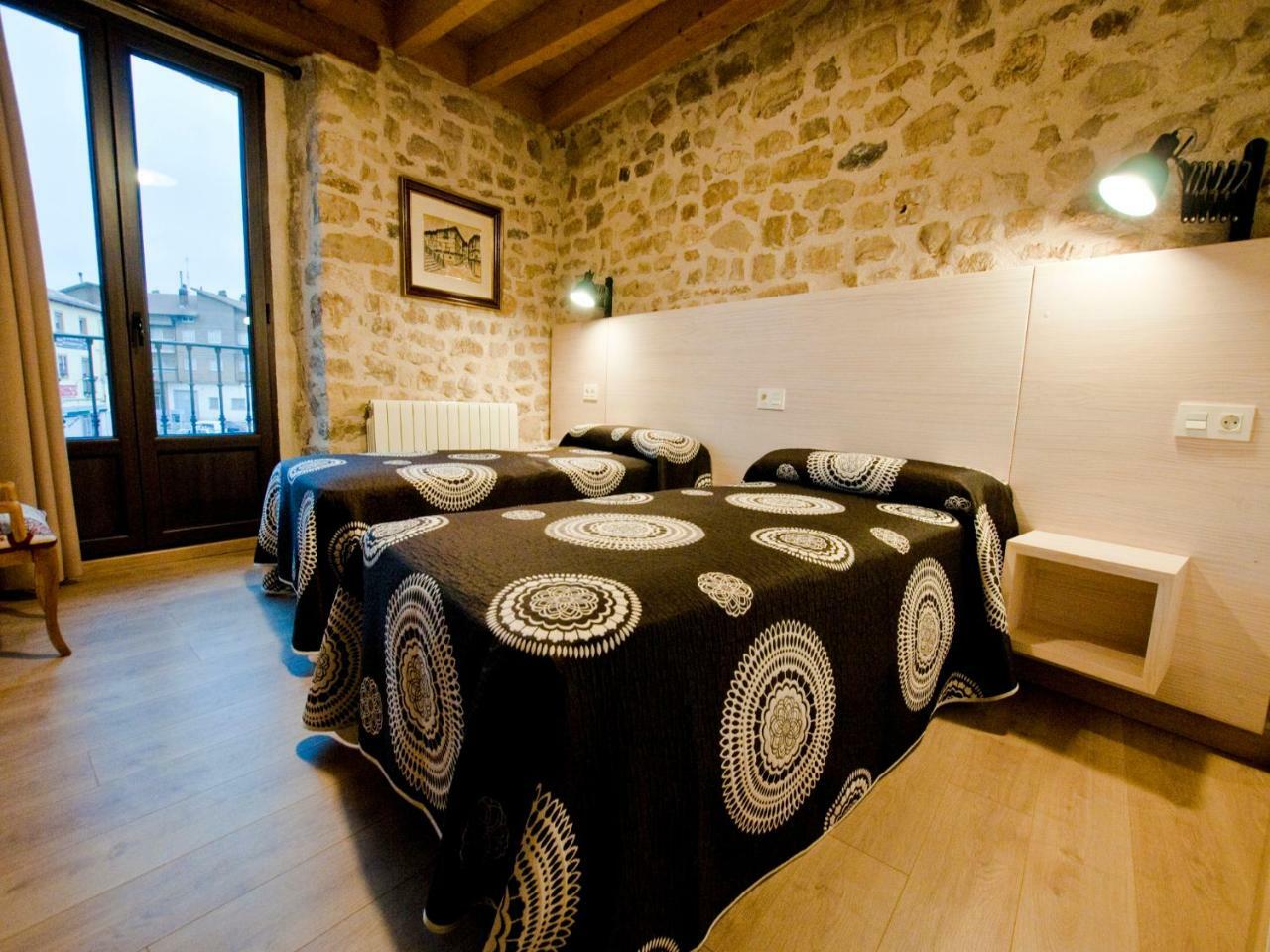 Hotel La Casa De Beli à Tardajos Extérieur photo